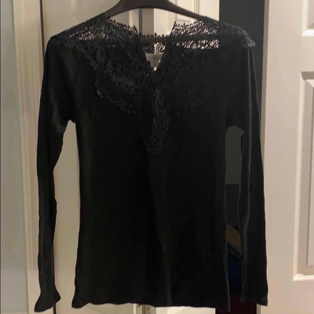 Sundance top with beautiful lace detail